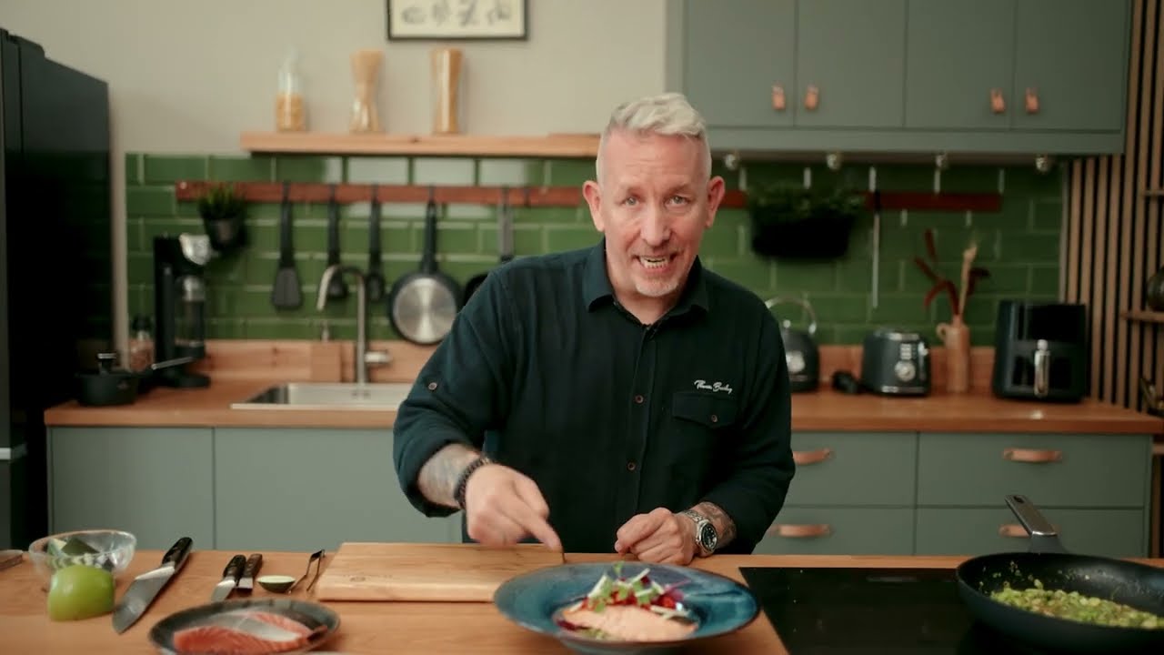 🐟 Tökéletes lazac Sárközi Ákossal – egyszerűen, otthon