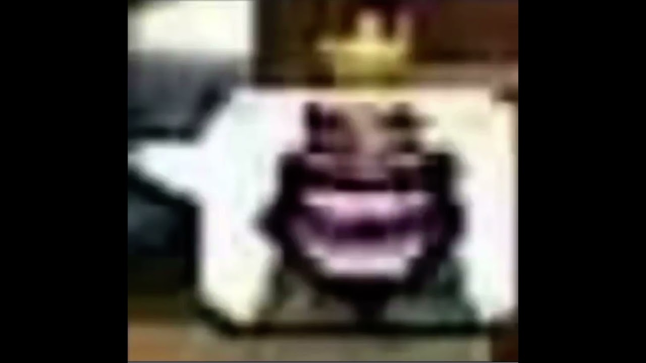 Clash Royale King laugh emote for 10 hours 