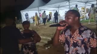 Le groupe balafon akim kondor en action 