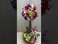 Композиция из цветов в виде дерева