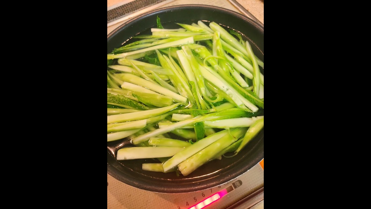 山くらげ(茎レタス)食べ方/作り方 ✳️説明あり #野菜 #山くらげ #茎 