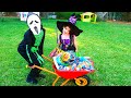 Sami pretend play halloween trick or treat candy park