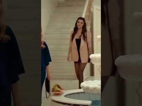 Hande Ercel beautiful Turkish model walking style | #shorts  |amazing actress | cute girl walking.