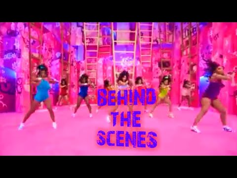 Cardi B – up "Behind the scenes"