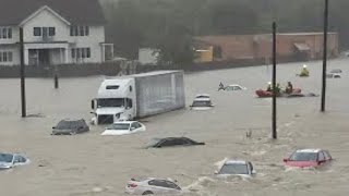 Chaos in Tennessee Today! Flooding Destroy Homes, Cars in Chattanooga