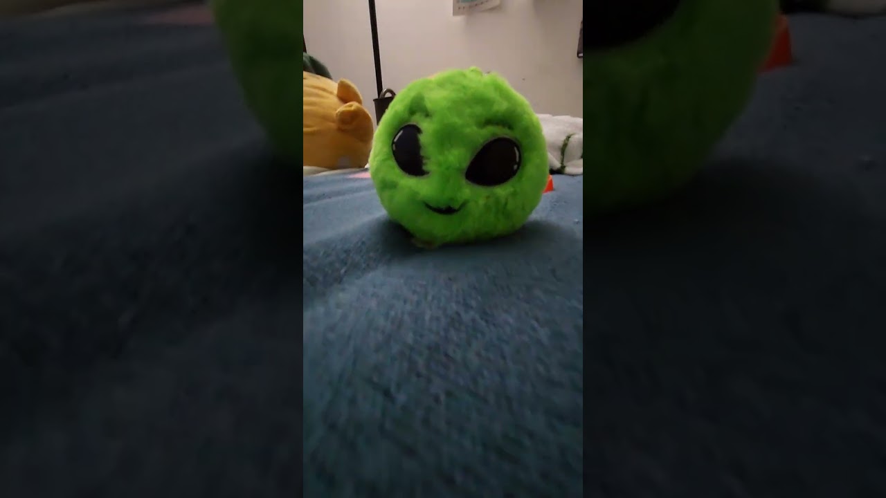 Dinosaur  movie short one btw voice actor IS ME