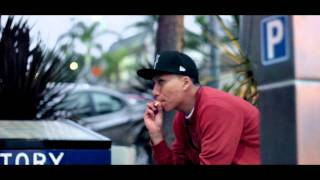 Miniatura del video "Kixxie Siete ft. April Nhem - Way too Long (Prod. by R Productions)"