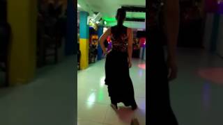 Bailando Fox trot en Medellín Chiquilladas clases de baile 3012925774