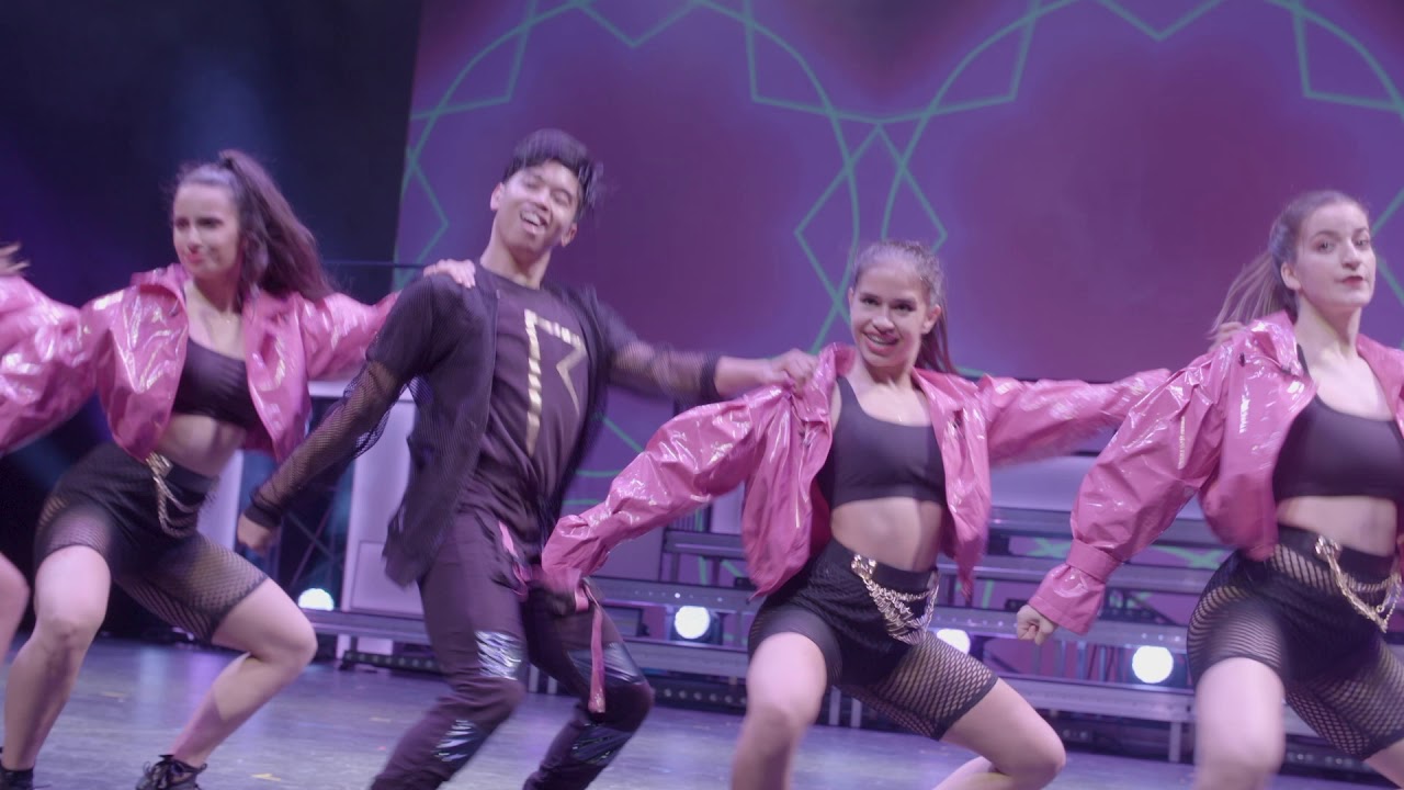 Rihanna Medley by DIVERSE Commercial Pop at Dubai Opera Rihanna Medley by DIVERSE Commercial Pop at Dubai Opera