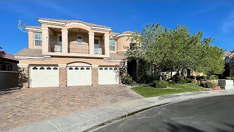 $1,100,000 Guard Gated QUEENSRIDGE Summerlin Home For Sale 4053 Sqft, 4BD, DEN, LOFT, 4BA, 3CR, Pool