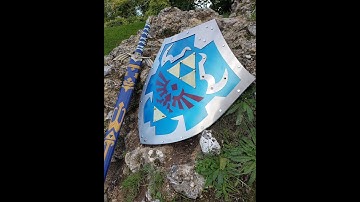 Replica HYLIAN SHIELD: The Legend of Zelda: Ocarina of Time