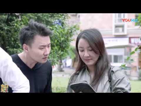 小偷在车站作案屡屡失败, 美女同行给他好好上了一课!  高清