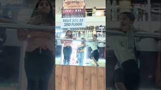 Akshay Kumar LIVE 😱 Gaur City Mall Mein Craze Dekhkar Sab Shock! 🔥 #Shorts