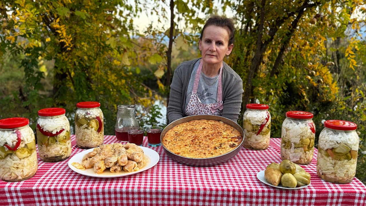 Traditional Albanian Pickling 🇦🇱🔥 – Seasonal Veggies Packed in Giant Jars! 🥬🌶️🫙🤯