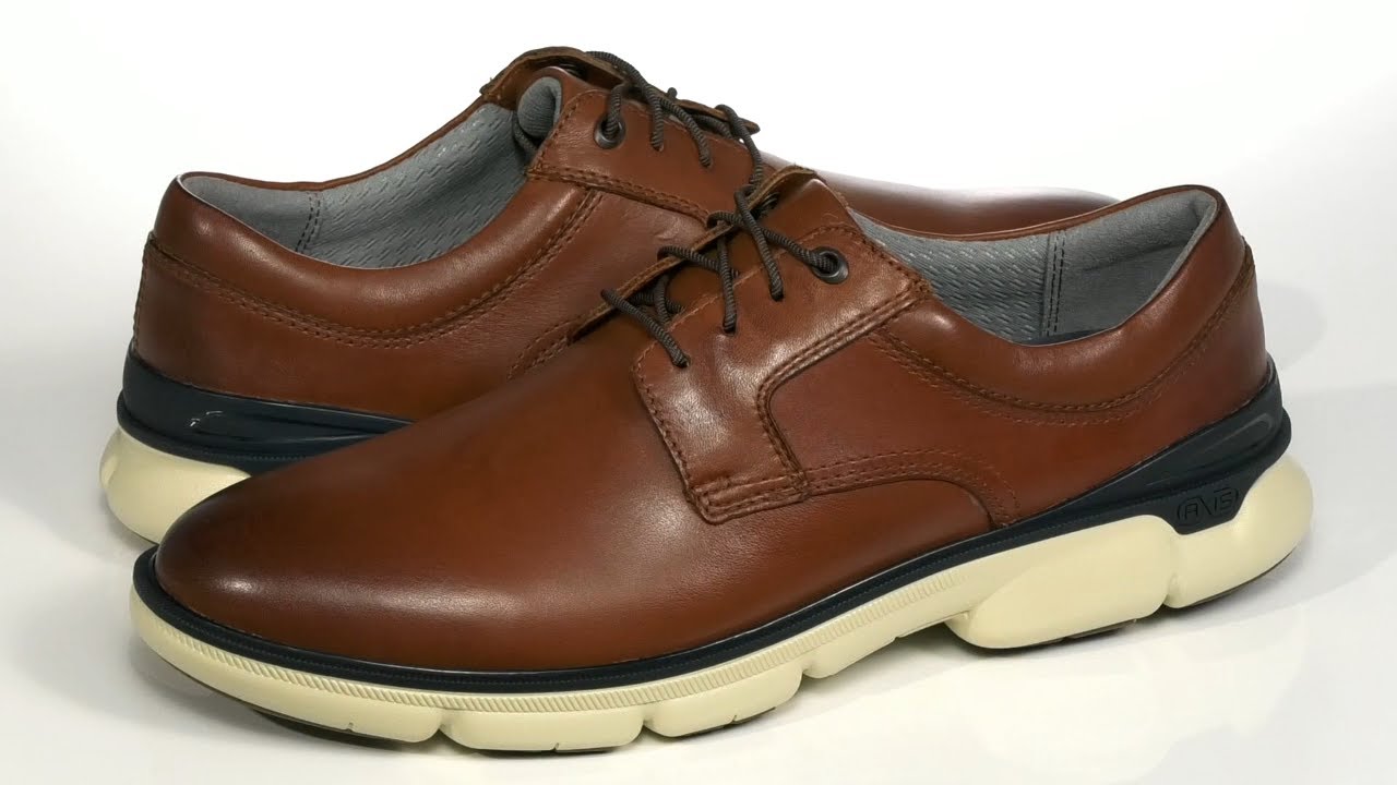 Johnston & Murphy XC4 Tanner Knit Plain Toe Waterproof Dual Width Tan Shoes Sz 8 Amazon.com | Johnston & Murphy Men main image 3
