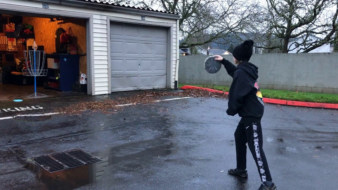 Winter Disc Golf Putting, ft Dallas and Chad