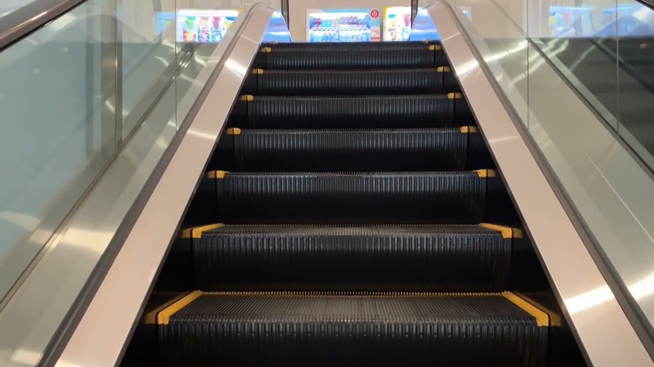 【フジテック】5X新しい エスカレーター ららぽーと堺 5X new escalator LaLaport Sakai shopping mall Osaka Japan