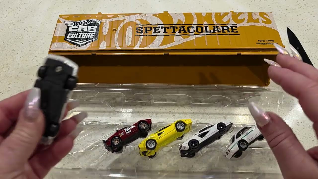 ホットウィール5台セット Lancia Alfa Romeo Hot Wheels Premium Spettacolare Container Alfa Romeo Lancia