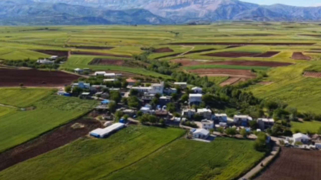 Adıyaman Ağveren Köyü’nde kilitli parke çalışmaları tamamlandı
