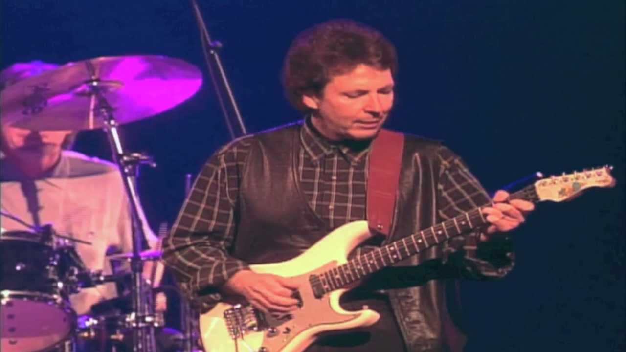 AQUI Y AJAZZ, GRANT GEISSMAN 