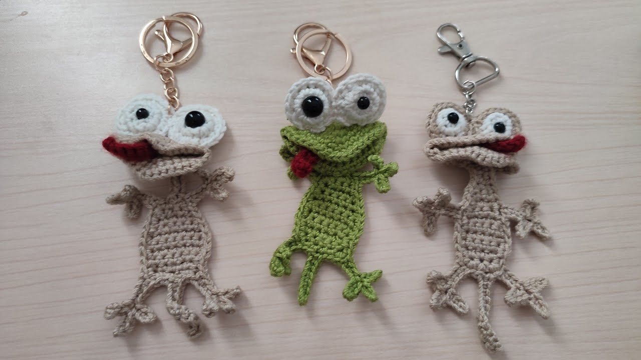 Amigurumi kurbağa çanta charmı (Oscar çöllerde)