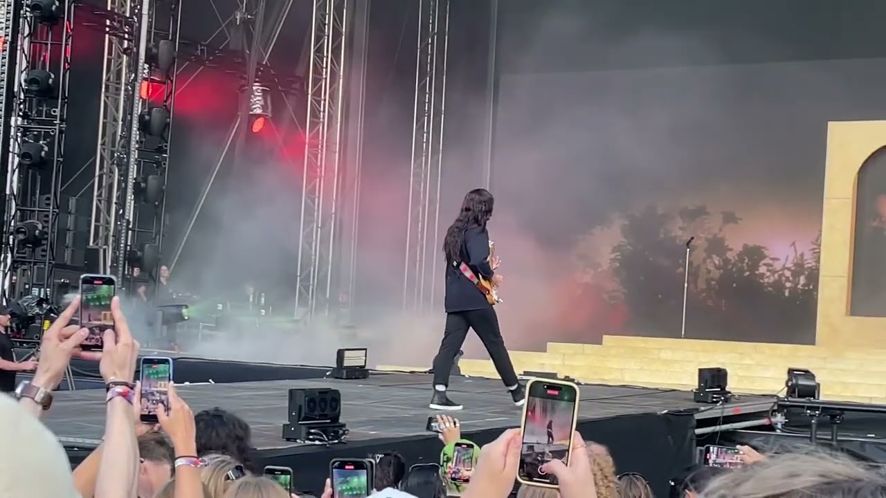 Khruangbin - Juegos y Nubes (live at Way Out West)