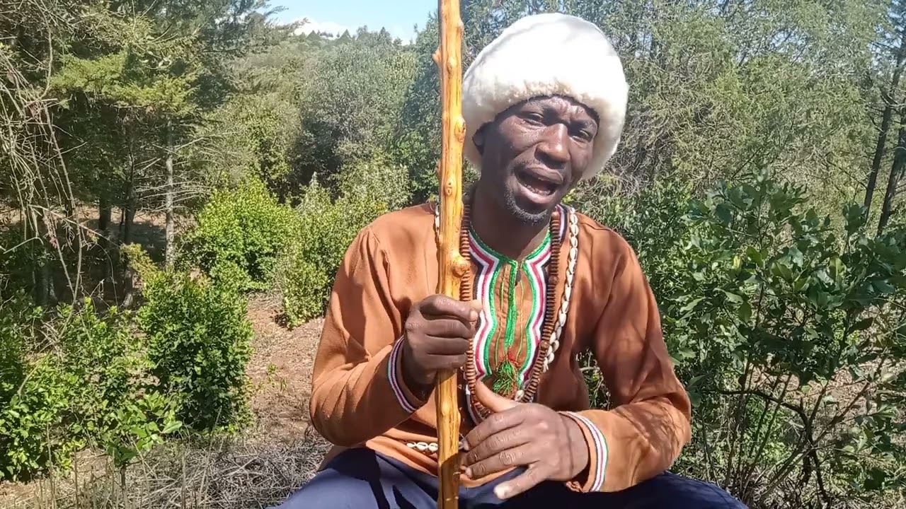 kìagararu nìatìa na macùngìrìro    (the dowry of old sisters first) subscribe share.