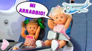 Noa E Noe Litigano Nel Loro Primo Vero Viaggio In Aereo Le Sorelline Vogliono Vedere Un Film