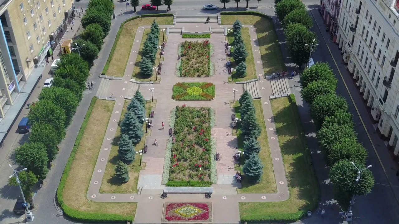 Черновцы, Театральная площадь с высоты 100м. (23.07.2017) - YouTube