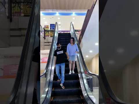 Gandeng tante muda #viral #shorts #viraltiktok