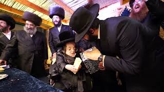 הינוקא מרגש את הילד חזקי טורנהיים ומגיע לבר המצווה שלו