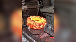 Forging and blacksmithing old skills decompression real shot