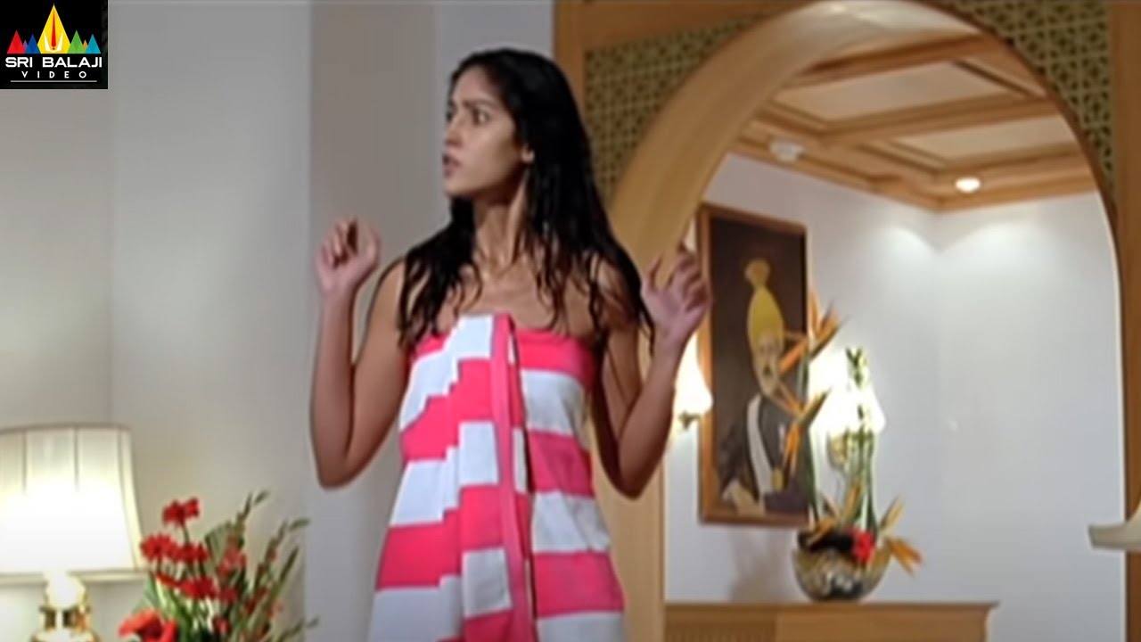 Download Aata Movie Scenes | Siddharth and Ileana in Hotel Room | Sri Balaji Video