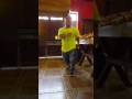Chaparro Bailando y Trabajando