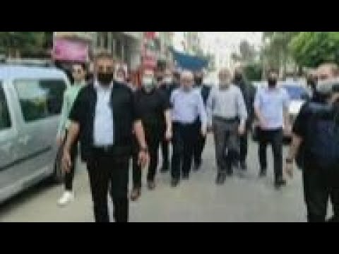Hamas leader pays respects to commander killed in war
