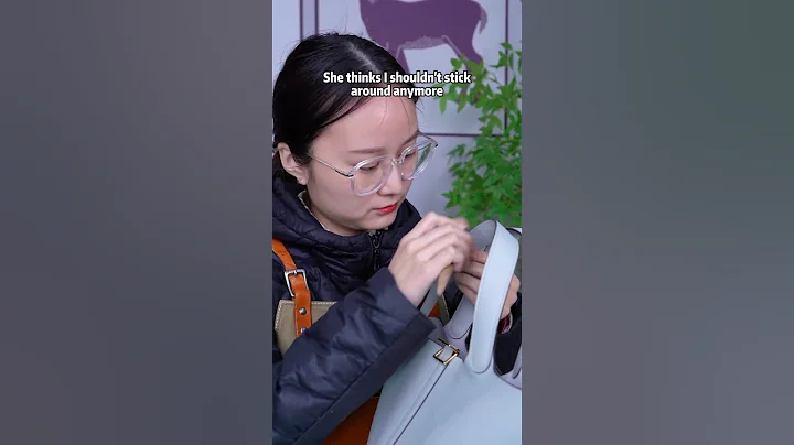 High-end handcrafted leather bag, different color options,  do you love it?🥰