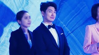 20190501 제55회 백상예술대상 (55th BaekSang Arts Awards) TV부문 남자최우수연기상 시상자 - 조승우 (Cho Seung-woo) Short Ver.