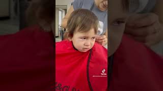 Дочка не хочет стричься )