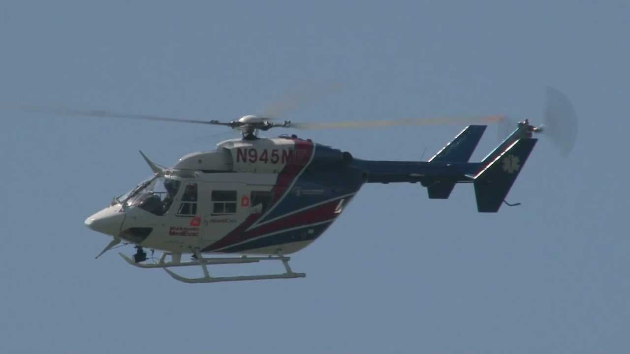 2011 Atlantic City Airshow Atlantic Medevac Helicopter & Cessna 172