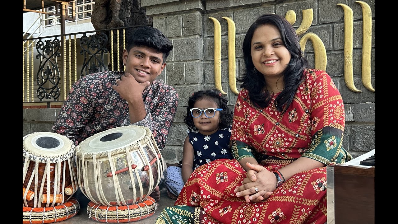 सावळे रुपडे चोरटे चित्ताचे...सुमधूर चालीत वेड लावणारा सुंदर अभंग..Sawale rupade Abhang...Divine Exp