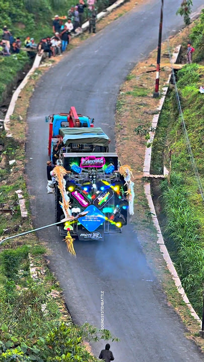 RAJAWALI MUSIC SURABAYA CONQUERS THE EXTREME CLIMB OF THE MADIREDO PUJON CARAVALE