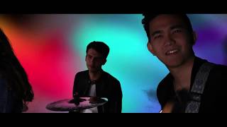 The Clinks - Come Closer Official Video