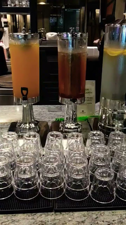 PLAZA PREMIUM KLIA T2, KUALA LUMPUR MALAYSIA, MIDNIGHT FOOD & REFRESHMENTS.