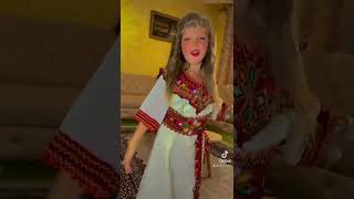 فتاة صغيرة ترقص قبايلي  ❤️ lilte girl dance kabyle ❤️