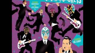 Video thumbnail of "Los Straitjackets-dame una señal(gimme little sign)"