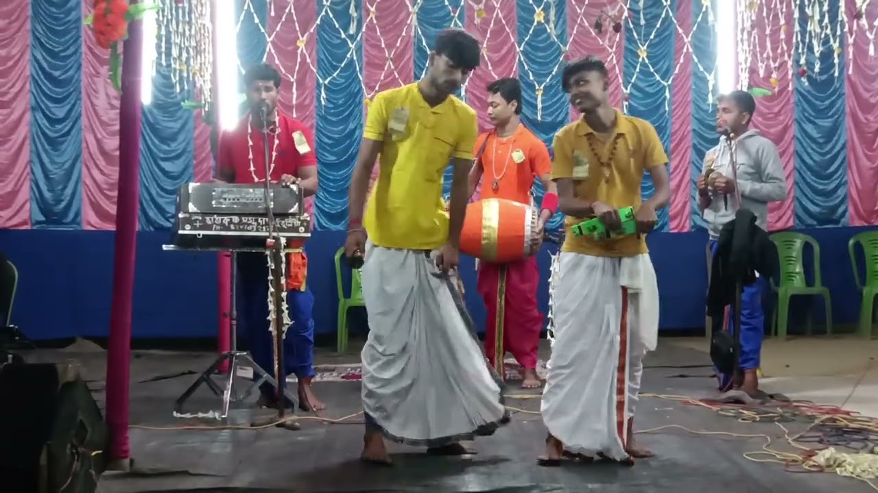 হরে কৃষ্ণ রাধা কৃষ্ণ সম্প্রদায় সৌভিক বিশ্বাস যোগাযোগ নাম্বার 6294590250/9907479241 নদীয়া কৃষ্ণনগর🙏