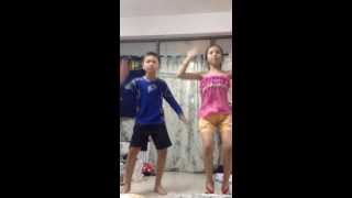 The Nong Fah & Monkey Dog Show... Live From Bangkok