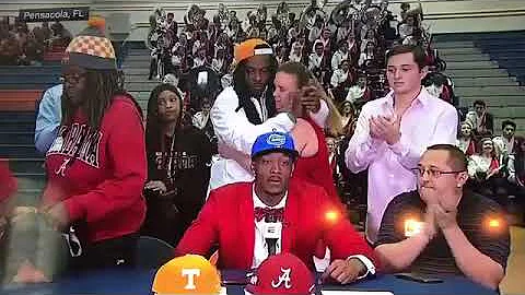 Jacob Copeland commits to Florida. Mom gets up and leaves
