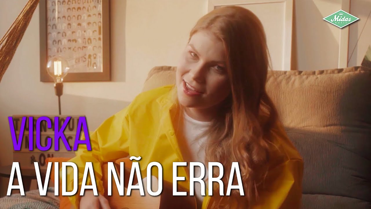 在 YouTube 上觀看「Vicka - A Vida Não Erra (Videoclipe Oficial)」 在 YouTube 上觀看「Vicka - A Vida Não Erra (Videoclipe Oficial)」