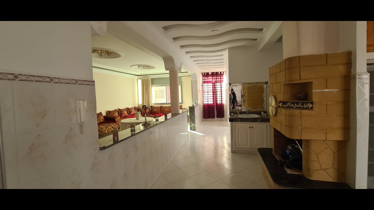 منزل دو طابقين للبيع في قلب حي الأندلس 128 متر الحي راقي وقريب من جميع المرافق الهاتف  0642213034